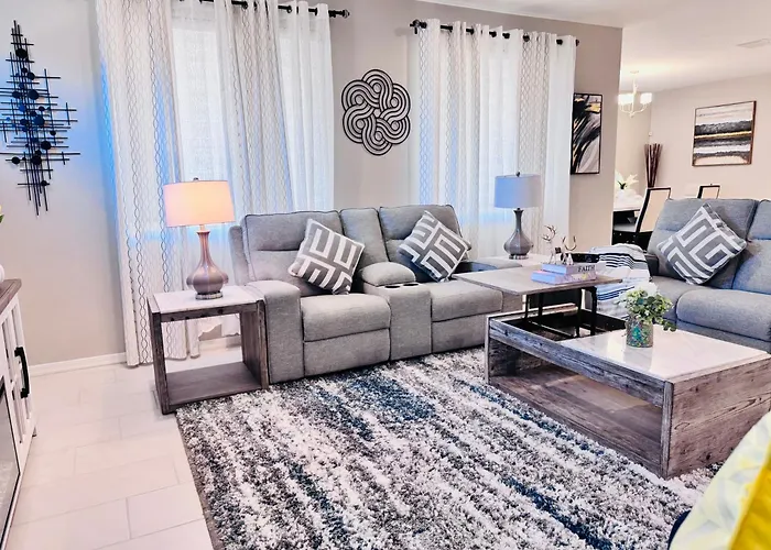 Private Guest In Laveen, Near South Mountain & Downtown *